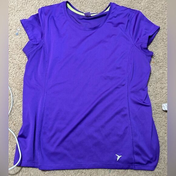 Old Navy Athletic Tshirt NWOT - Picture 1 of 2